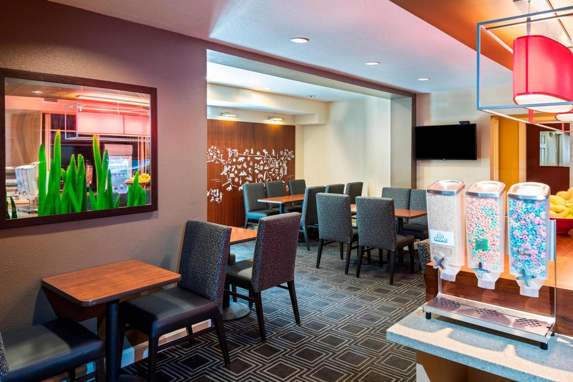 Towneplace Suites By Marriott Atlanta Kennesaw Exterior foto